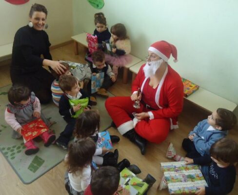 ΠΑΙΔΙΚΗ ΜΕΛΩΔΙΑ ΒΡΕΦΙΚΟΣ ΚΑΙ ΠΑΙΔΙΚΟΣ ΣΤΑΘΜΟΣ